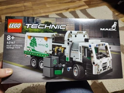 Конструктор LEGO Technic Сміттєвоз Mack LR Electric 503 деталей (42167) фото від покупців 1