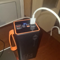 Повербанк HM-330 70000 mAh 66W - білий фото від покупців 2