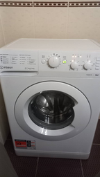 Стиральная машина узкая Indesit OMTWSC 51052 W UA фото от покупателей 11
