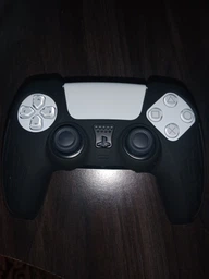 Комплект 5в1: Якісний захисний силіконовий чохол Embossed White для геймпада DualSense Sony PlayStation 5 (PS5) + 4 накладки на стіки (432992855)