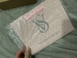 Парфумований набір для тіла Victoria's Secret Bare Vanilla Міст 250 мл + Лосьйон 236 мл фото від покупців 1