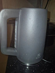 Електрочайник Electrolux E5K1-6ST