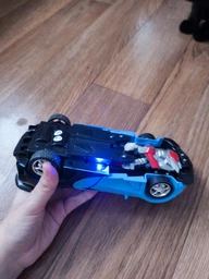 Машинка трансформер Bugatti на радіокеруванні зі світловими ефектами (червона) фото від покупців 15