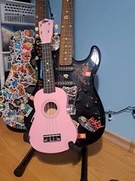Укулеле ELIMA SOPRANO PINK 21" з чохлом фото від покупців 1