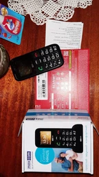 Мобільний телефон Maxcom Comfort MM426 Black UA фото від покупців 3
