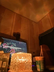 Настільний нічник проєктор КУБ з пультом Лампа RGB фото від покупців 1