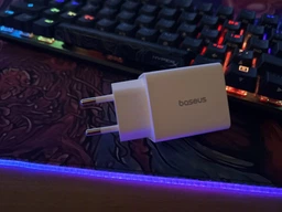 Зарядное сетевое устройство Baseus Cube 30W Type-C+USB с функцией быстрой зарядки QC3.0+PD3.0 (P10111404213-00) White