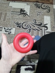 Кистьовий еспандер кільце EasyFit Ring 27 кг червоний (силіконовий еспандер-кільце для рук, бублик тренажер для передпліччя та кисті рук) YL-1840-27K фото від покупців 18