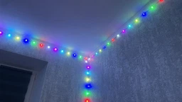 Умная светодиодная гирлянда LED RGB 5050, 5 м, водонепроницаемая IP67, многоцветная подсветка, с USB питанием 5.5V , управление телефоном Bluetooth + реакция на звук + пульт, белая (1490534113) фото от покупателей 14