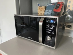 Микроволновая печь SAMSUNG MS23F302TAS/UA фото от покупателей 10