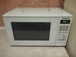 Мікрохвильова піч із грилем Panasonic NN-GT261WZPE фото від покупців 16
