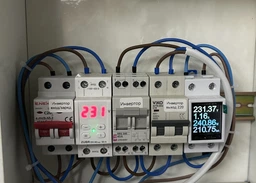 Переключатель нагрузки ETI SSQ 240 "1-0-2" 2p 40A ввод резерва сеть-генератор 2421425