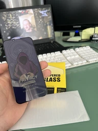 Защитное стекло антишпион для iphone 13 pro iPhone 13 iPhone 14 iPhone 16e iPhone SE 4 на весь экран приватное стекло Shieldy фото от покупателей 3