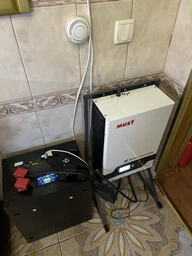 Инвертор гибридный MUST PV18-5248 PRO 5.2 кВт 48 В — профессиональный солнечный инвертор-зарядное устройство с MPPT контроллером фото от покупателей 1