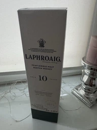 Виски Laphroaig 10 лет выдержки 0.7 л 40% (5010019640260_5010019000255) фото от покупателей 4