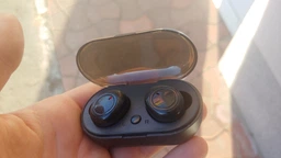 Бездротові навушники TWS Y50 Bluetooth 5.0 з кейсом 171 Чорний фото від покупців 1