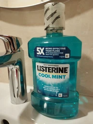 Ополаскиватель для ротовой полости Listerine Cool Mint Свежая мята Защита десен 500 мл (3574661070360/5010123703585) фото от покупателей 4
