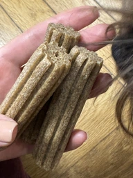 Упаковка лакомства для взрослых собак малых пород DentaLife Small для поддержания здоровья полости рта 115 г х 6 шт (8445291614567)