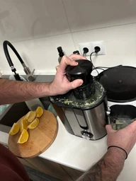 Соковыжималка центробежная RZTK Juice 900W фото от покупателей 8