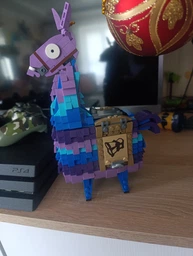 Конструктор LEGO Fortnite Supply Llama 691 деталь (77071) фото от покупателей 2