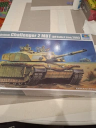 Збірна модель 1/35 Британський танк Challenger 2 (OP. Telic) Ірак 2003р. Trumpeter 00323