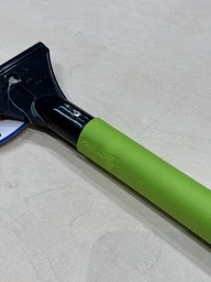 Щітка-скребок Bi-Plast телескопічна 57-70см зелена для автомобіля стяжка води гумове лезо очищувач (LD-BN_33A)