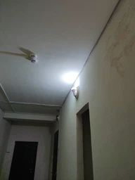 Світлодіодна лампа 20W з акумулятором 18650 аварійна LED-лампочка фото від покупців 1