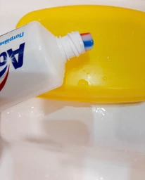 Зубна паста Aquafresh освіжаюча-м'ятна 50 мл (5908311862360/5054563195982)