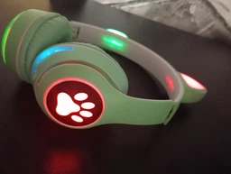 Беспроводные наушники с кошачьими ушками CAT EAR Bluetooth 5.0 + EDR детские наушники, игровые с блютуз гарнитурой и LED подсветкой, фиолетовые фото от покупателей 16