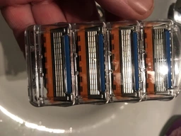 Змінні касети (катриджі) Gillette Fusion 4 шт. фото от покупателей 7