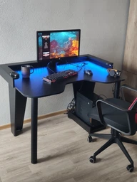 Геймерский компьютерный стол "STALKER - PRO", чёрный, игровой. фото от покупателей 7