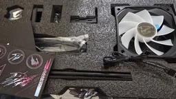 Видеокарта GIGABYTE Nvidia GeForce RTX 5080 AORUS MASTER 16Gb (GV-N5080AORUS M-16GD) фото от покупателей 12