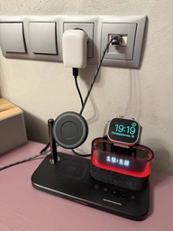 Беспроводная зарядная док станция 5в1 MagSafe докстанция для Apple iPhone 8 X 11 12 13 14 Pro Max Mini Plus быстрая магнитная зарядка для айфон наушников AirPods и часы Apple Watch с часами подсветкой и будильником Black C09-W фото от покупателей 3