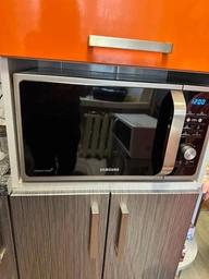 Микроволновая печь SAMSUNG MS23F302TAS/UA фото от покупателей 3