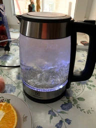 Електрочайник Electrolux 1.7л, Strix, скло, сріблясто-чорний фото от покупателей 15