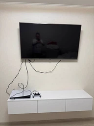 Тумба під телевізор підвісна, настінна тумба з 3 шухлядами з ДСП FT-221B