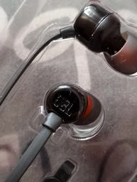 Наушники JBL T110 Black (JBLT110BLK) Официальная гарантия производителя! фото от покупателей 16
