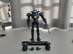 Тихоокеанский рубеж: Егерь Бродяга Опасный Ультимейт Pacific Rim Ultimate Gipsy Danger with Light