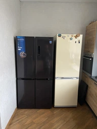 Багатодверний холодильник Midea MDRF632FGF28