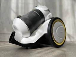 Пылесос Karcher vc 3 1.198-051.0 белый