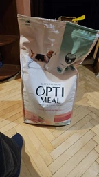 Сухой полнорационный корм Optimeal гипоаллергенный для взрослых собак средних пород с лососем 650 г