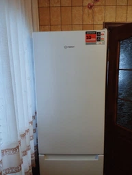 Холодильник Indesit LI8 S1 EW білий фото від покупців 8