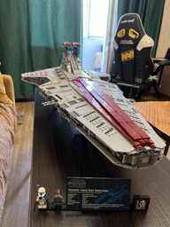 Конструктор LEGO Star Wars Зоряний крейсер Республіки класу Венатор 5374 деталей (75367) фото від покупців 5