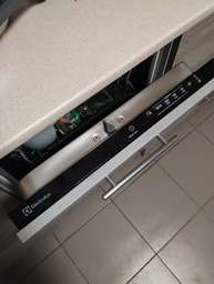 Вбудована посудомийна машина ELECTROLUX EEA913100L фото від покупців 4