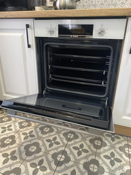 Духовой шкаф электрический BOSCH HBJ558YW0Q