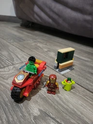 Конструктор Lego Super Heroes Залізна Людина на мотоциклі та Халк 76287 фото від покупців 3