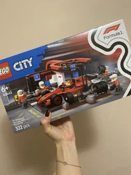 Конструктор Lego City Піт-стоп та піт-екіпаж F1 з болідом Ferrari (60443) фото від покупців 1