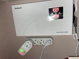 Стабилизатор real-el stab slim-2000, white (el122400008) фото от покупателей 12