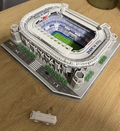 3D пазл стадион (конструктор стадион) Real Madrid (Santiago Bernabeu) с подсветкой фото от покупателей 1