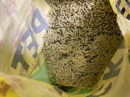 Наповнювач Lucky Pet з тофу для котячого туалету з ароматом м'яти, 6 л фото від покупців 1